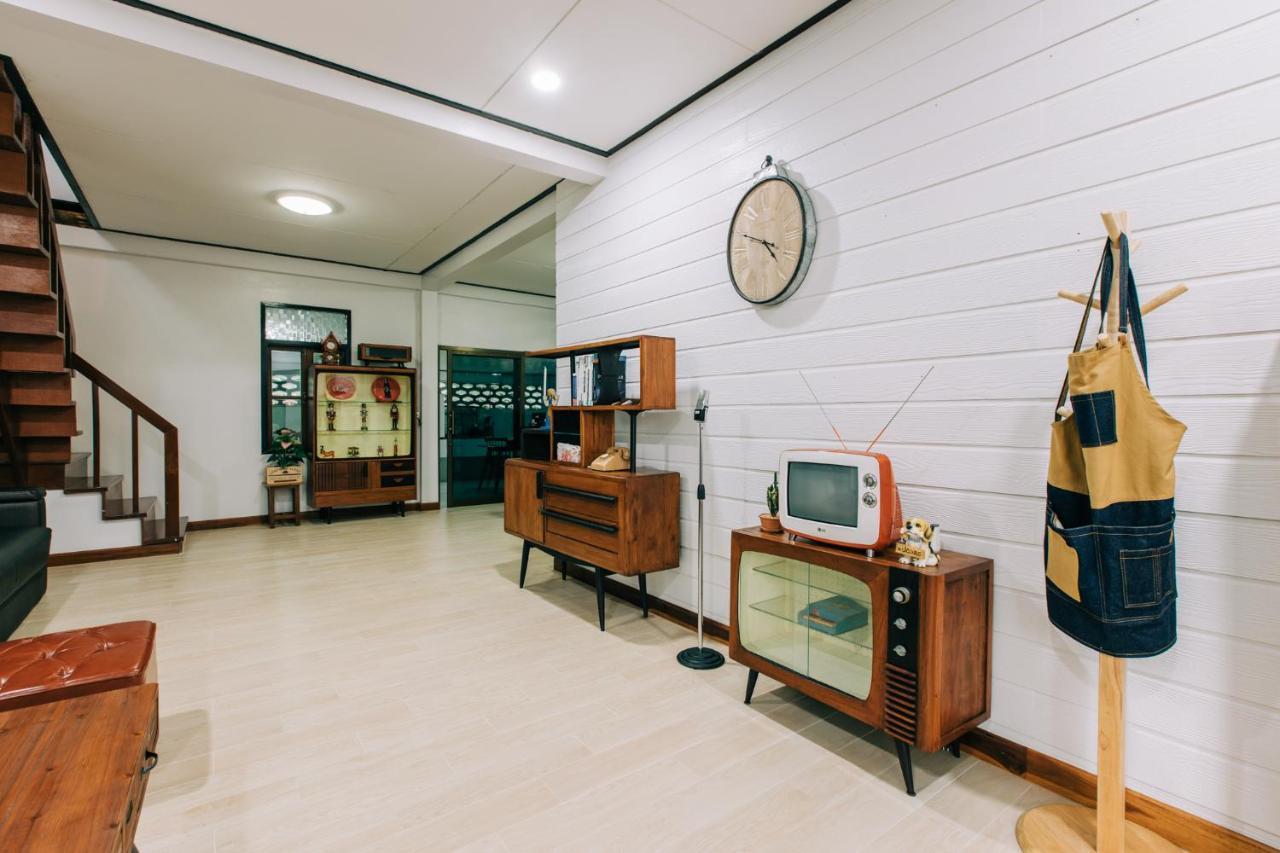 Banya Bnb ที่พักบ้านย่าบีแอนด์บี เมืองประจวบฯ Πράτσουατ Κίρι Χαν Εξωτερικό φωτογραφία