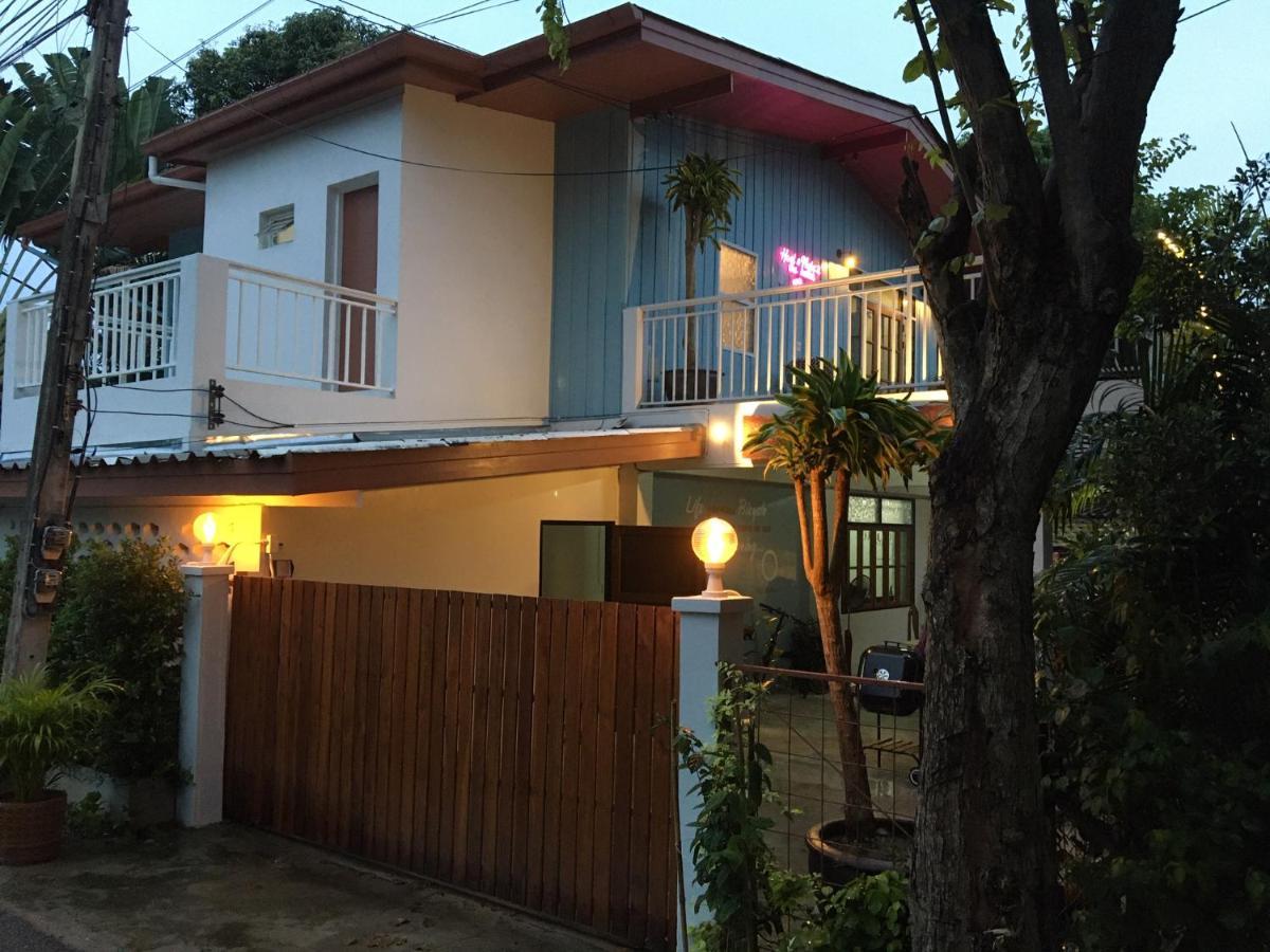 Banya Bnb ที่พักบ้านย่าบีแอนด์บี เมืองประจวบฯ Πράτσουατ Κίρι Χαν Εξωτερικό φωτογραφία