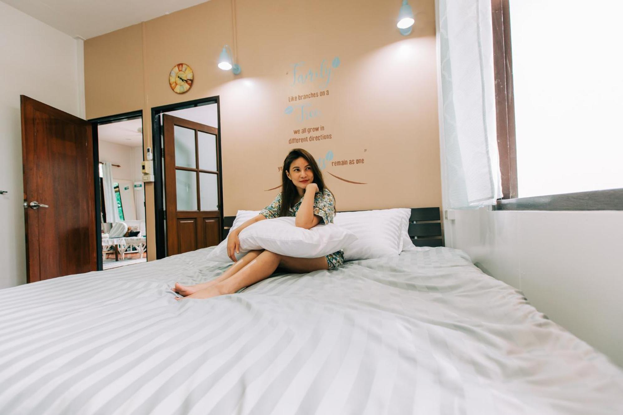 Banya Bnb ที่พักบ้านย่าบีแอนด์บี เมืองประจวบฯ Πράτσουατ Κίρι Χαν Εξωτερικό φωτογραφία